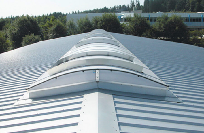 Lüftung und Belichtung Dach - Industrie- und Gewerbebau - WOLF Systembau