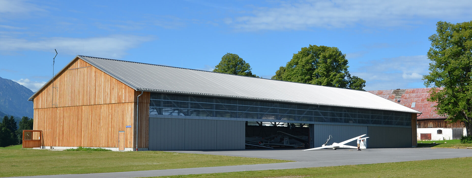 Sport- und Freizeitgebäude - Gewerbebau - WOLF System Sport- und Freizeitgebäude - Gewerbebau - WOLF System