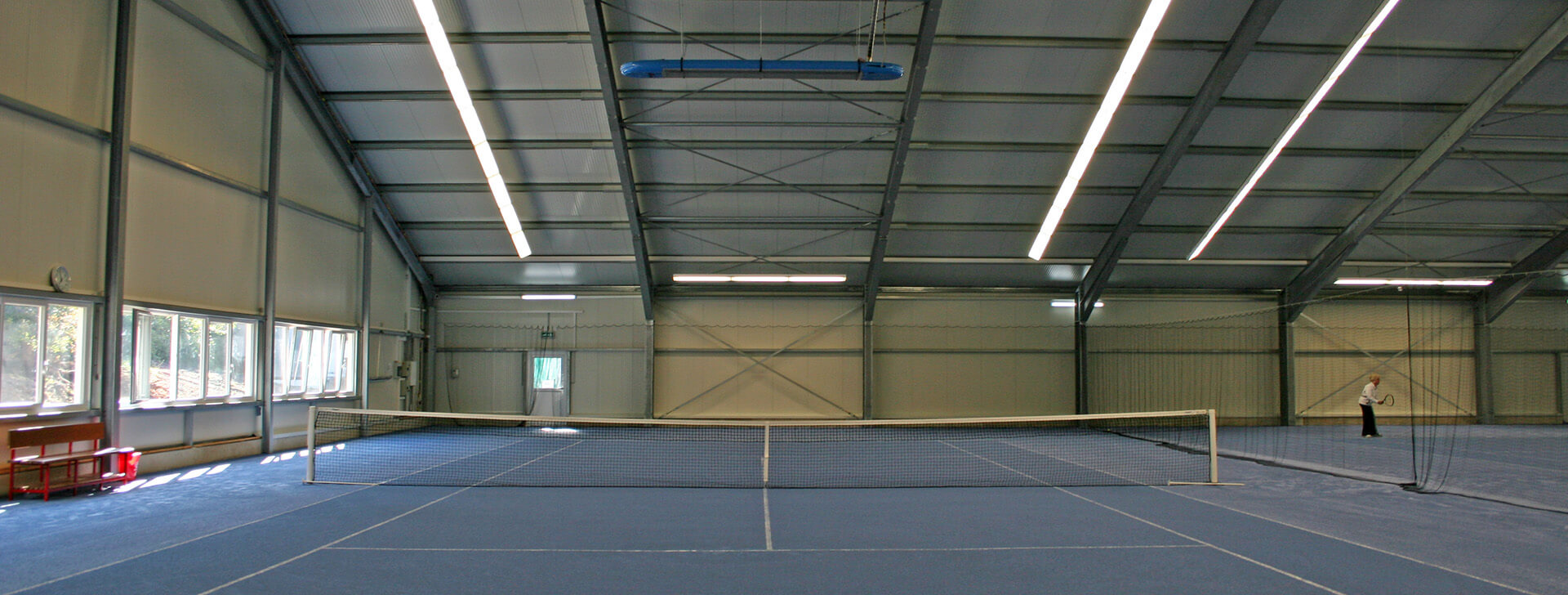 Sport- und Freizeitgebäude - Gewerbebau - WOLF System Sport- und Freizeitgebäude - Gewerbebau - WOLF System